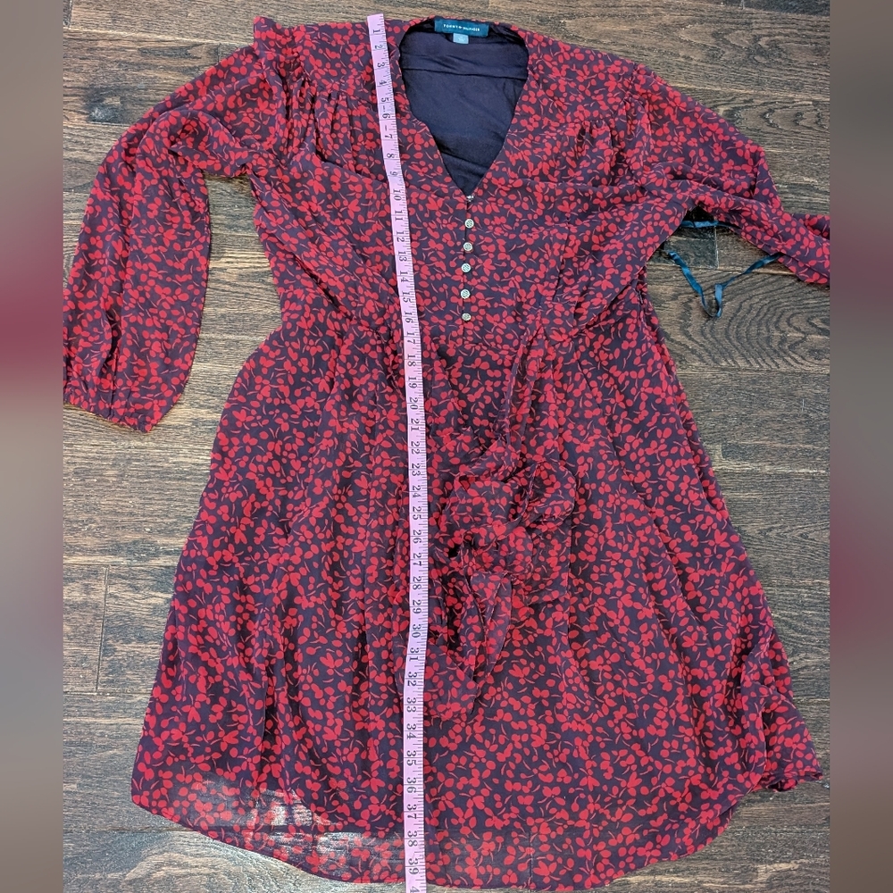 NWT Tommy Hilfiger Long Sleeve Mid Length Dress Red Petal Pattern - Picture 13 of 13